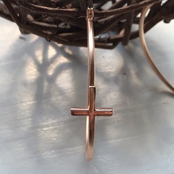 1 Left! Rose Gold Tone Hoop Earrings with Cross ✝️ - Picture 8 of 8